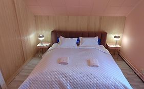 4B Stay - Best Budget Boutique Boardinghouse
